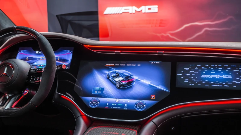 Mercedes-AMG EQE SUV