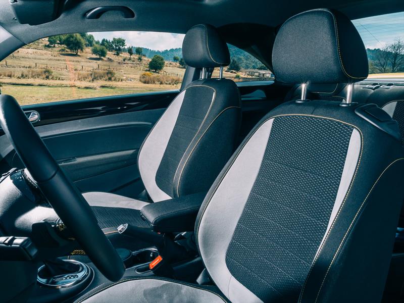 Volkswagen Beetle Turbo R 2014