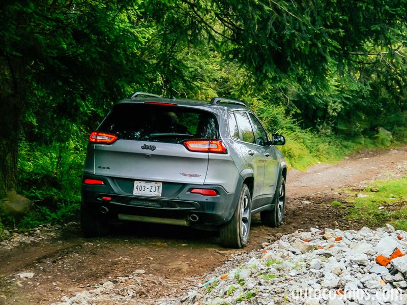 Jeep Cherokee Trailhawk 2015