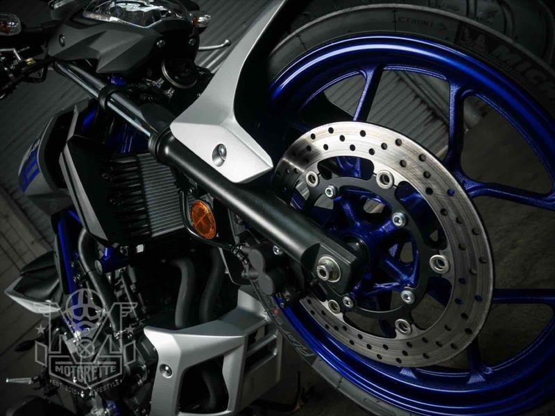 BMW G 310 R vs Yamaha MT-03