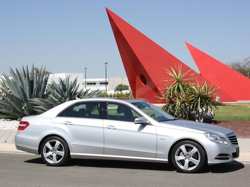 Mercedes-Benz E250 CGI Avantgarde 2012 a prueba