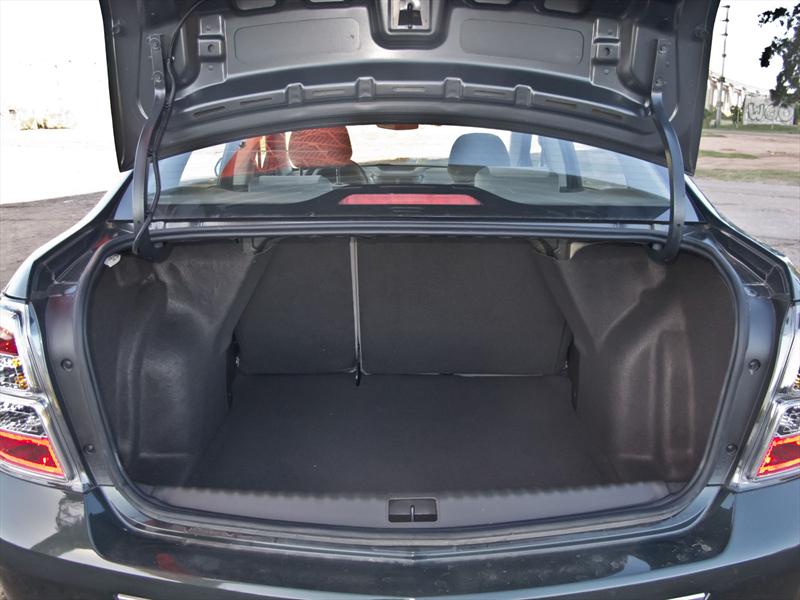 Chevrolet Cobalt a prueba
