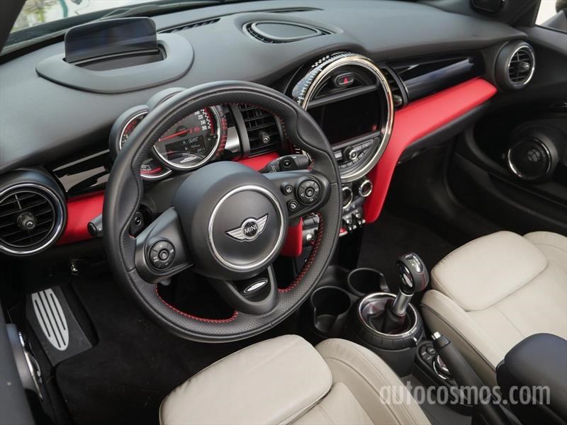 MINI John Cooper Works Convertible 2017