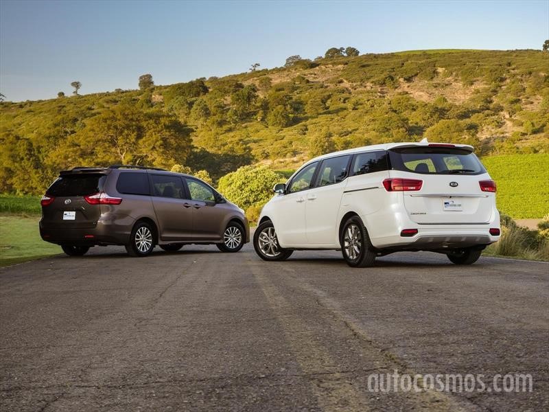 KIA Sedona 2019 VS Toyota Sienna 2018