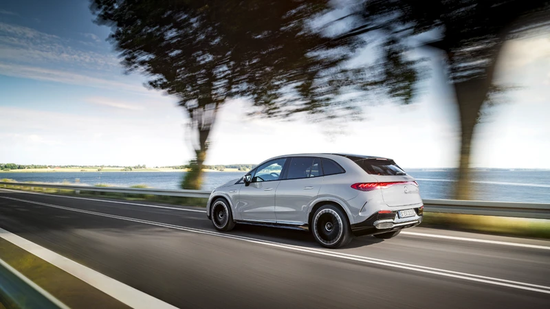 Mercedes-AMG EQE SUV