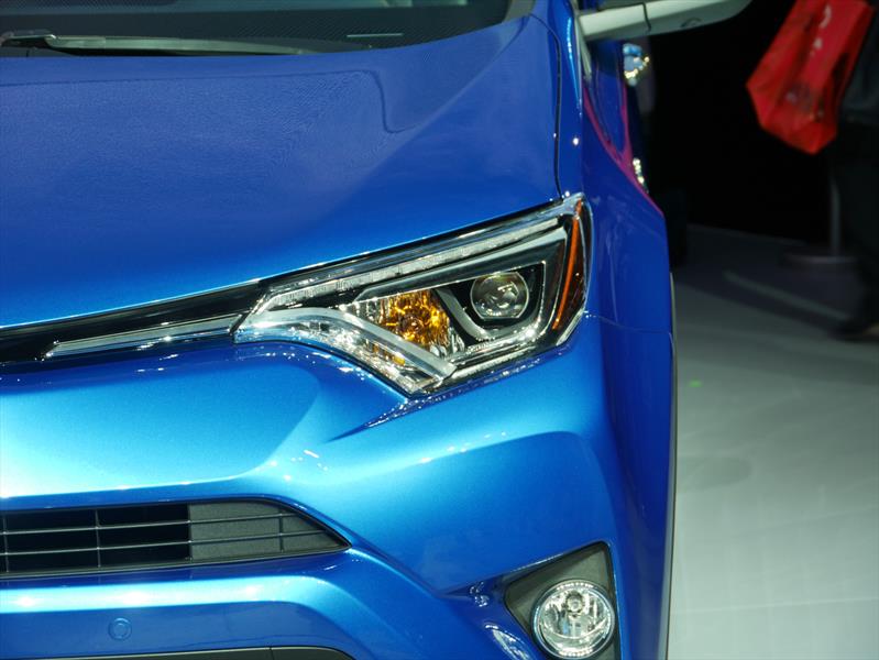 Toyota RAV4 Hybrid 2016