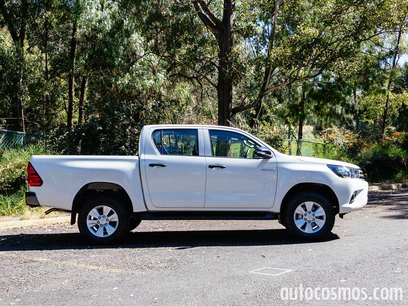 Toyota Hilux 2016