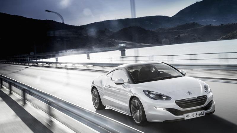 Peugeot RCZ 2013 en París
