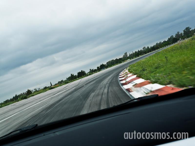 Tomando la curva con el DS3