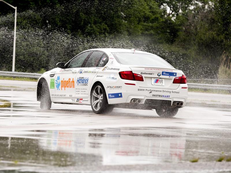 BMW M5 rompe Guinness Récord de Drift más largo