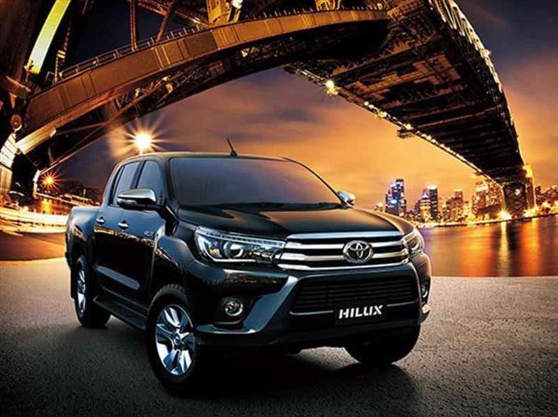 Toyota Hilux, 8ª generación (2015-hoy)