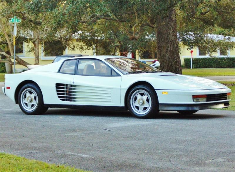 Ferrari Testarossa de Miami Vice
