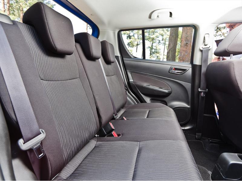 Suzuki Swift GLS Automático 2012