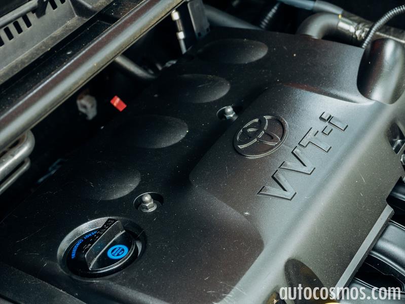 Toyota Yaris Hatchback 2015