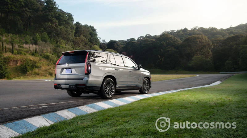 Cadillac Escalade-V 2023 a prueba
