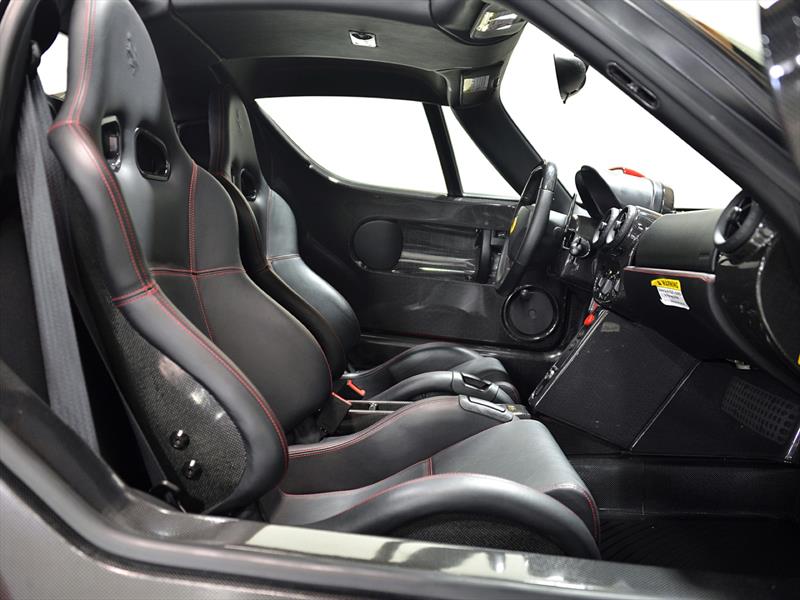 Ferrari Enzo 2003 a la venta con 354 millas