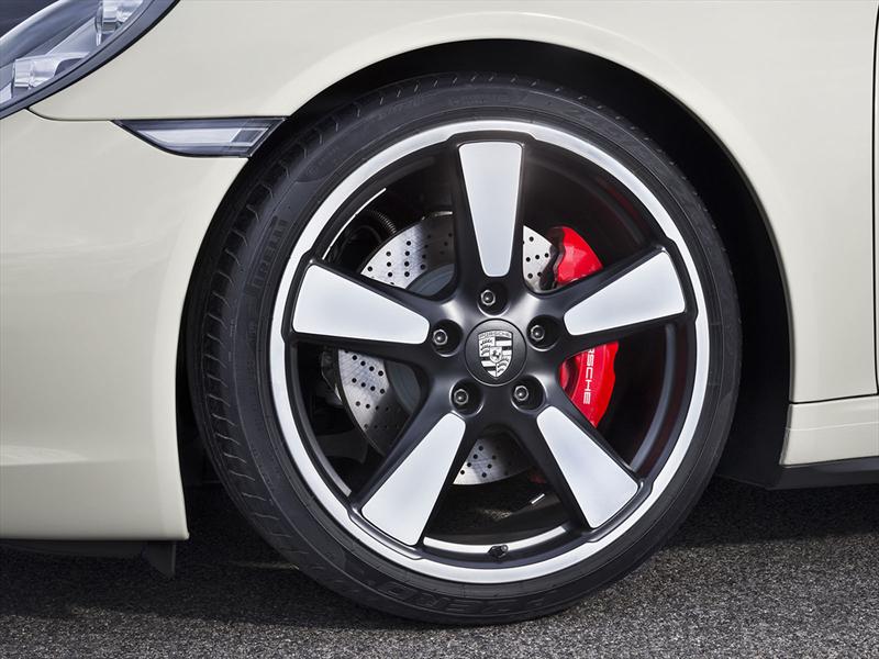 Porsche 911 edición 50 aniversario