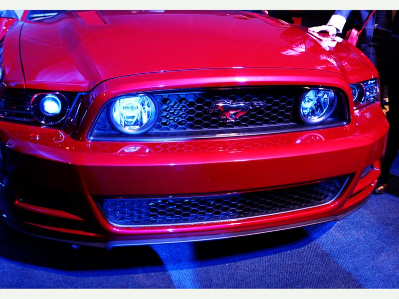 Ford Mustang 2013. Lanzamiento en Chile