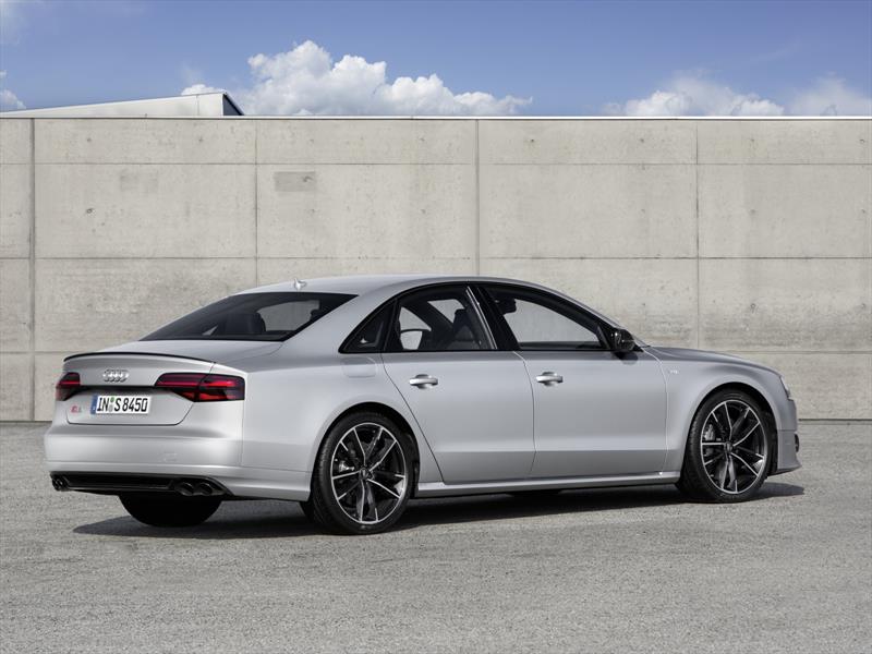 Audi S8 Plus