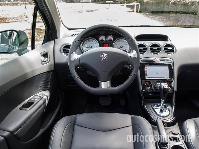 Peugeot 408 THP a prueba
