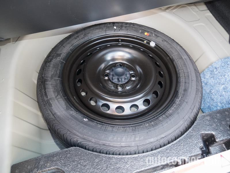 Prueba al renovado Toyota Etios 2016