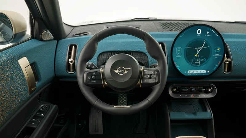 (-) EMBARGO MINI Countryman 2024