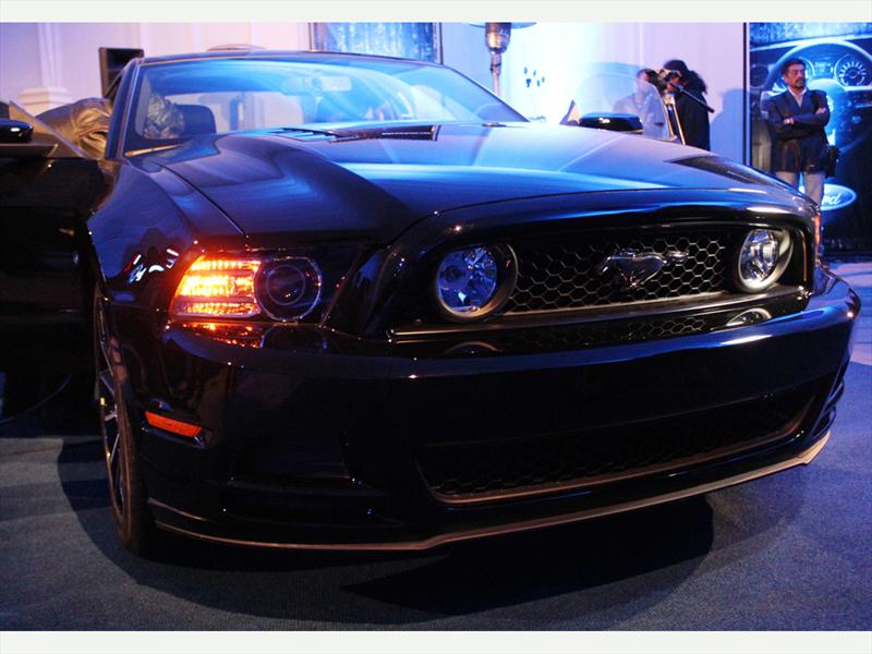 Ford Mustang 2013. Lanzamiento en Chile