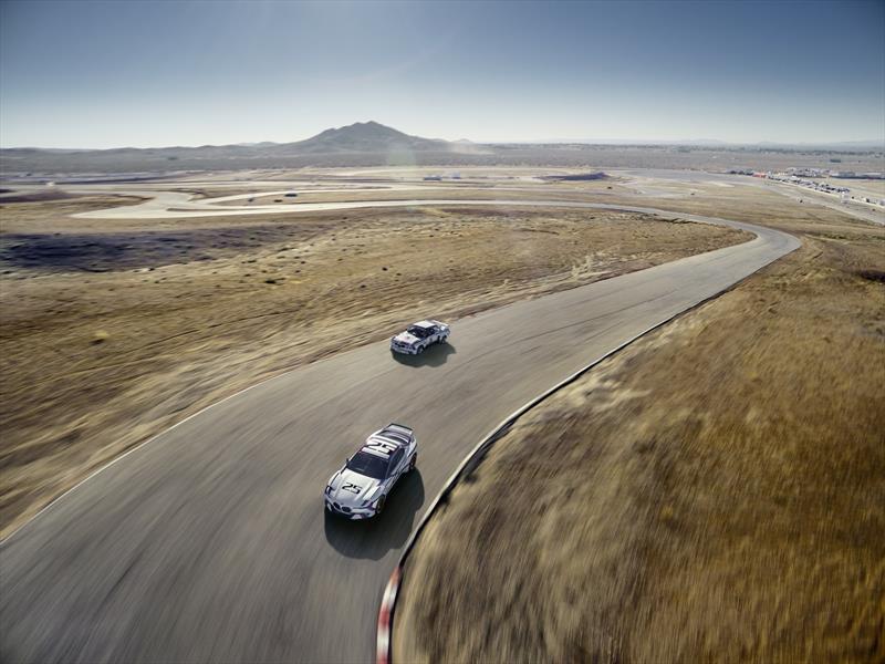 BMW 30 CSL Hommage R