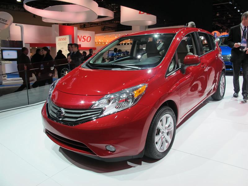 Nissan Note Versa 2014 en vivo