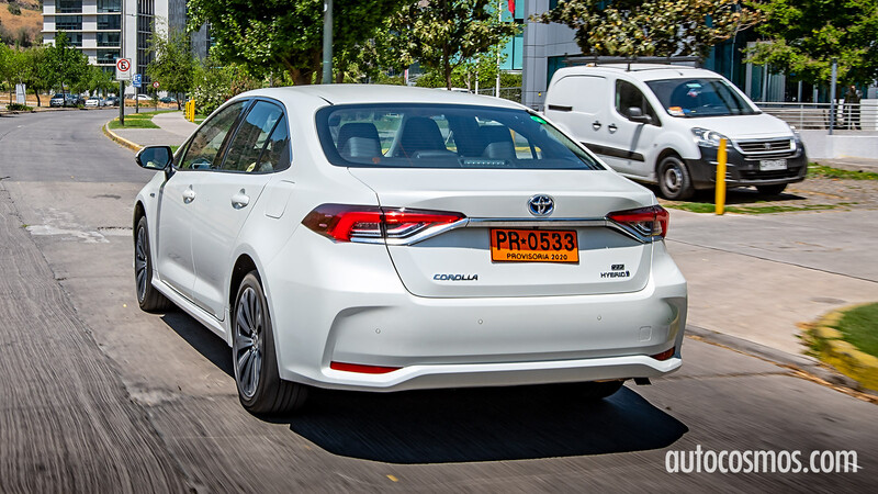 Test Drive Toyota Corolla Hybrid 2021