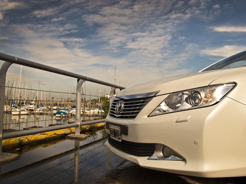 Toyota Camry V6 a prueba