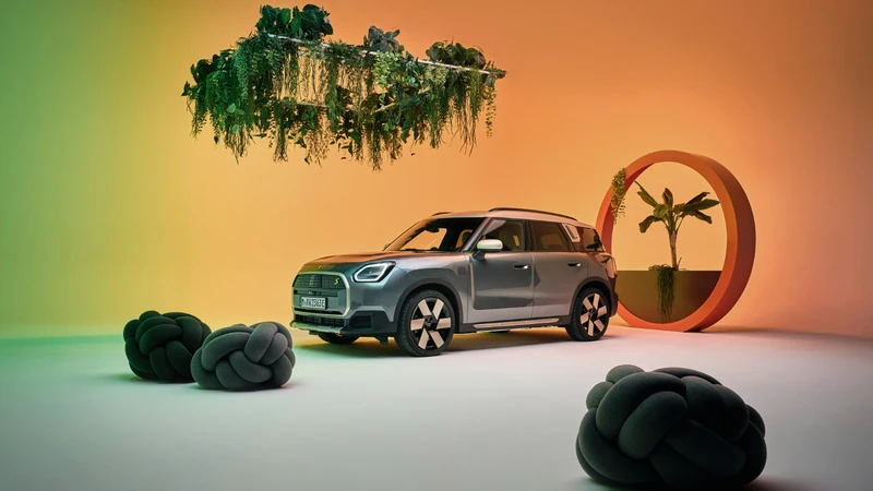 (-) EMBARGO MINI Countryman 2024