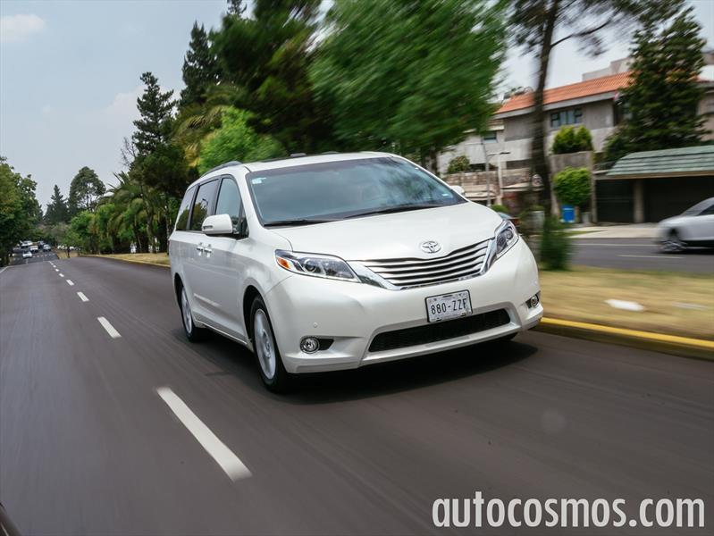 Toyota Sienna 2015