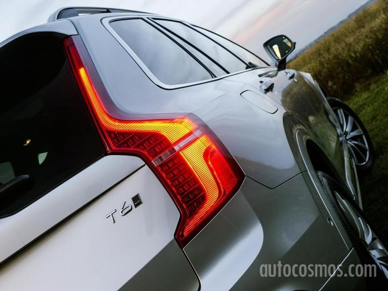 Volvo XC90 2019