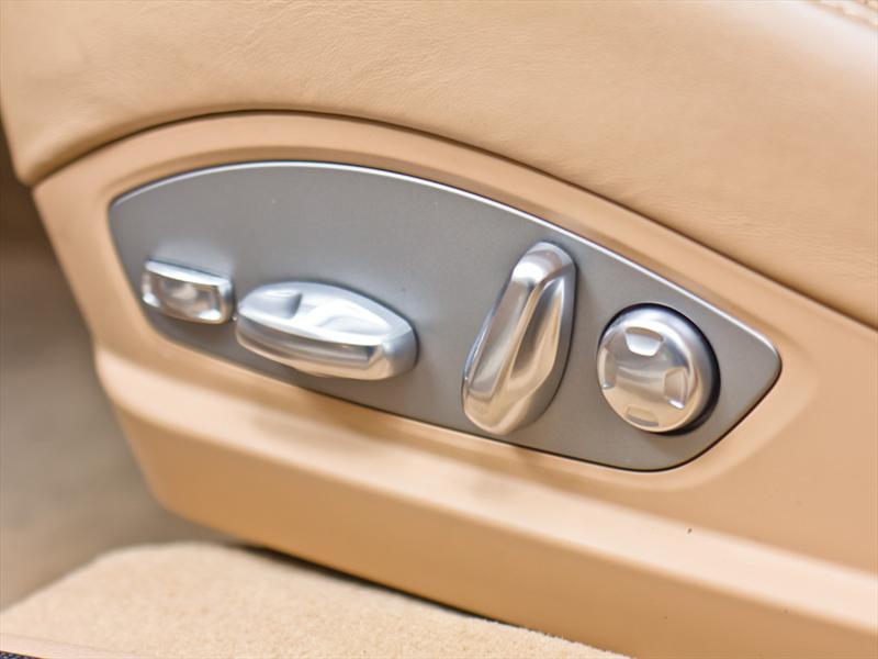 Porsche Panamera S Hybrid 2012