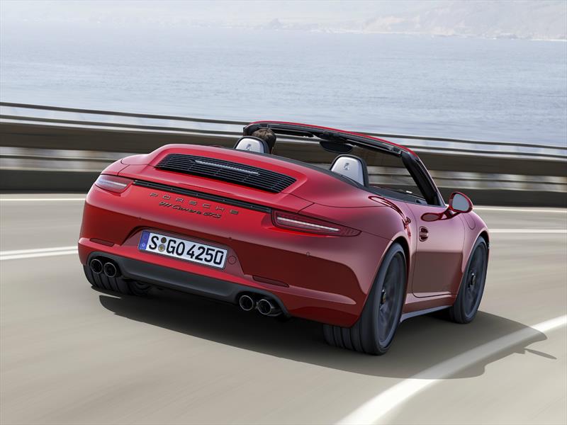 Porsche 911 Carrera GTS Cabriolet
