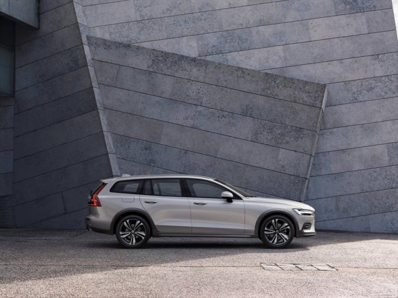 Volvo V60 Cross Country 2019