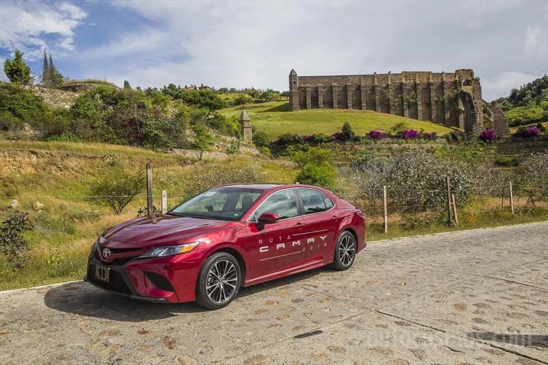Toyota Camry 2018