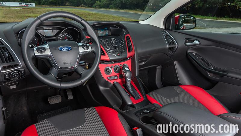 SEAT Leon vs Mazda3 vs Ford Focus