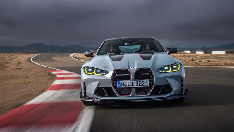 BMW M4 CSL 2023