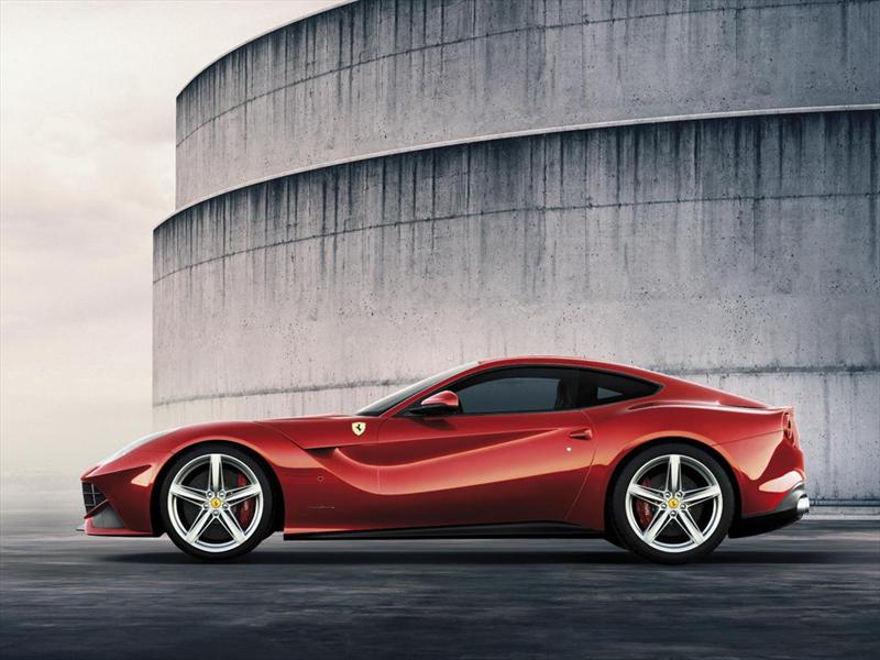 Ferrari F12berlinetta se presenta