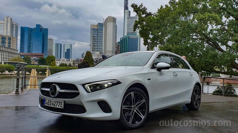 Mercedes-Benz A 250 e, el nuevo híbrido de entrada