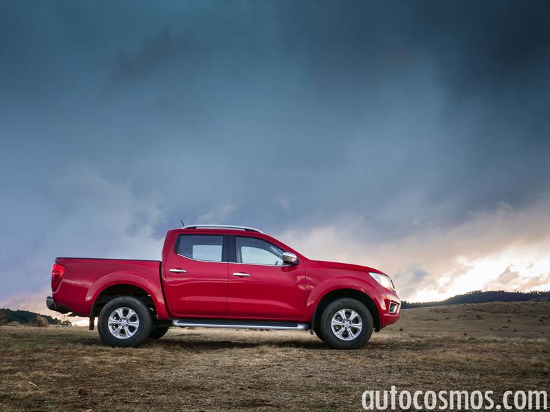 Nissan NP300 vs Toyota Hilux vs Mitsubishi L200