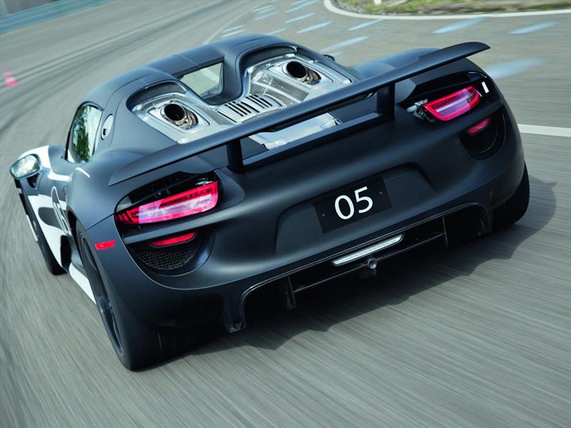 (-) El Porsche 918 Spyder