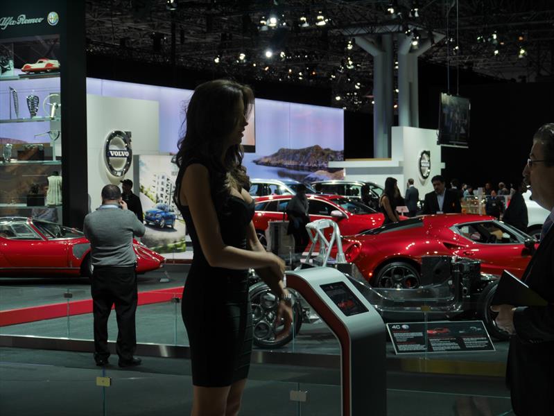 Las chicas del Auto Show de Nueva York 2015