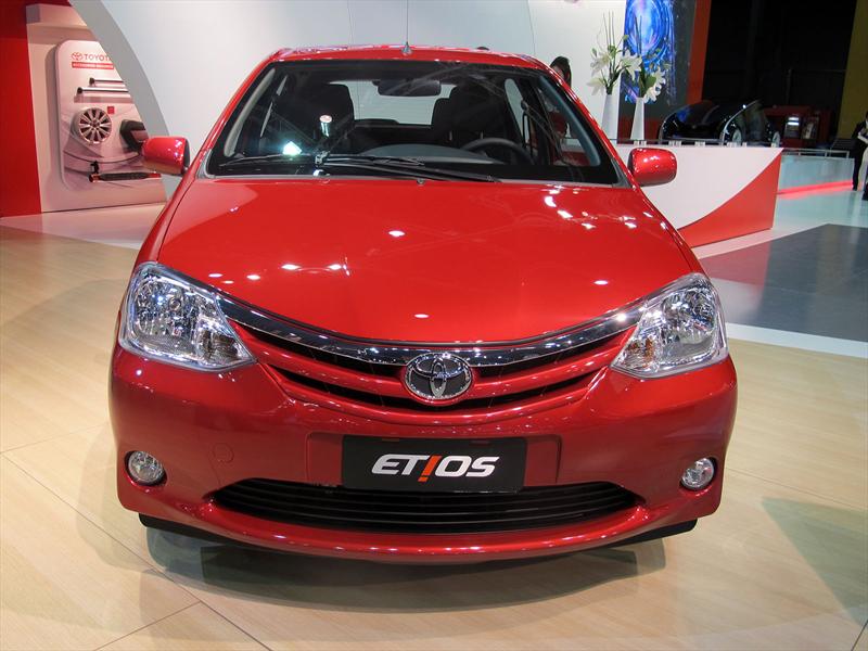 Toyota Etios en el Salón de BA 2013