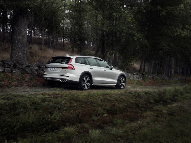 Volvo V60 Cross Country 2019