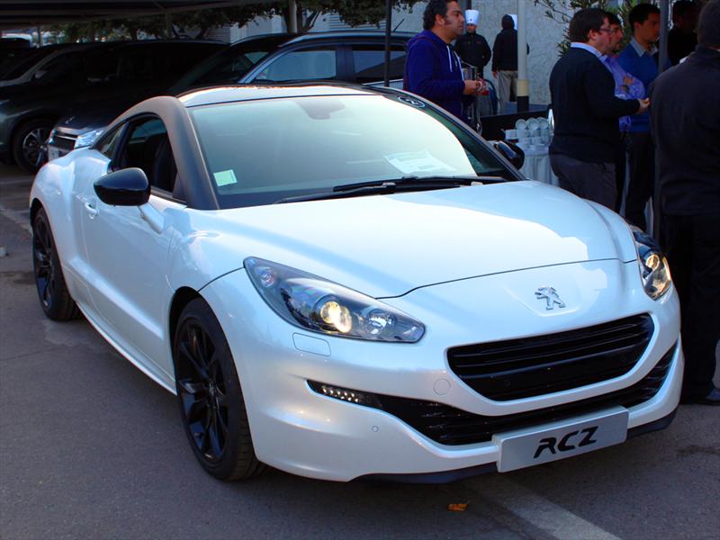 Peugeot Chile Lanzamiento gama GPS 2013