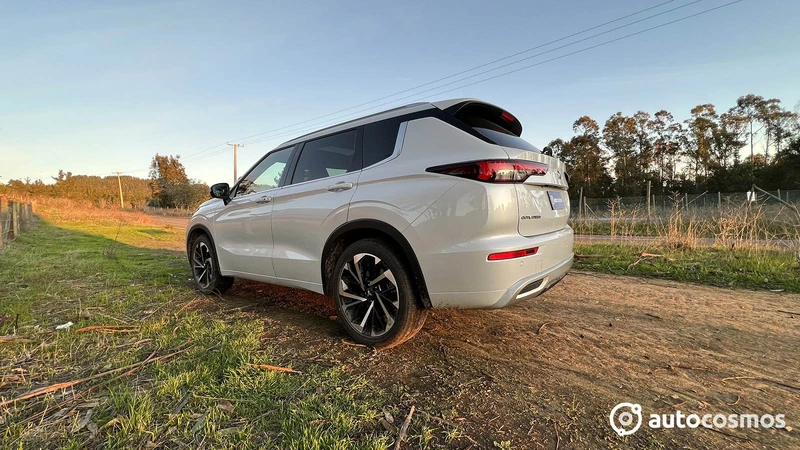 Mitsubishi Outlander 2025
