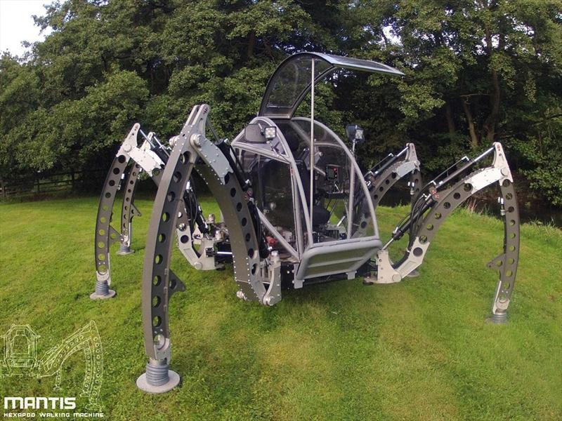 Mantis araña gigante robótica